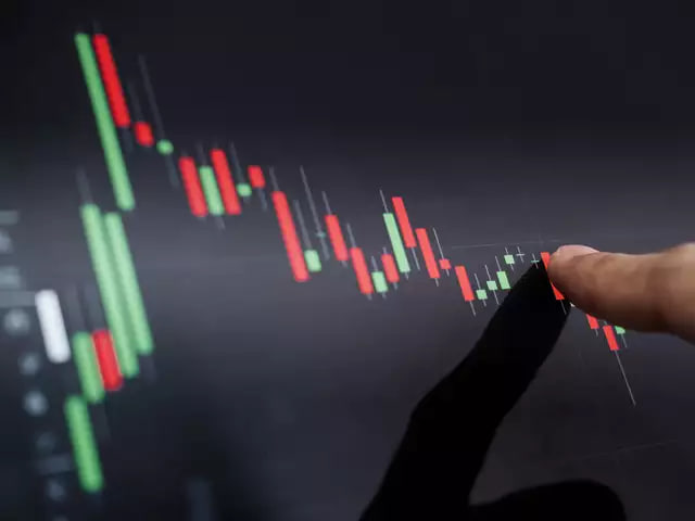 股票十倍杠杆 半导体板块继续走强：聪链集团涨超5%，恩智浦涨超4%
